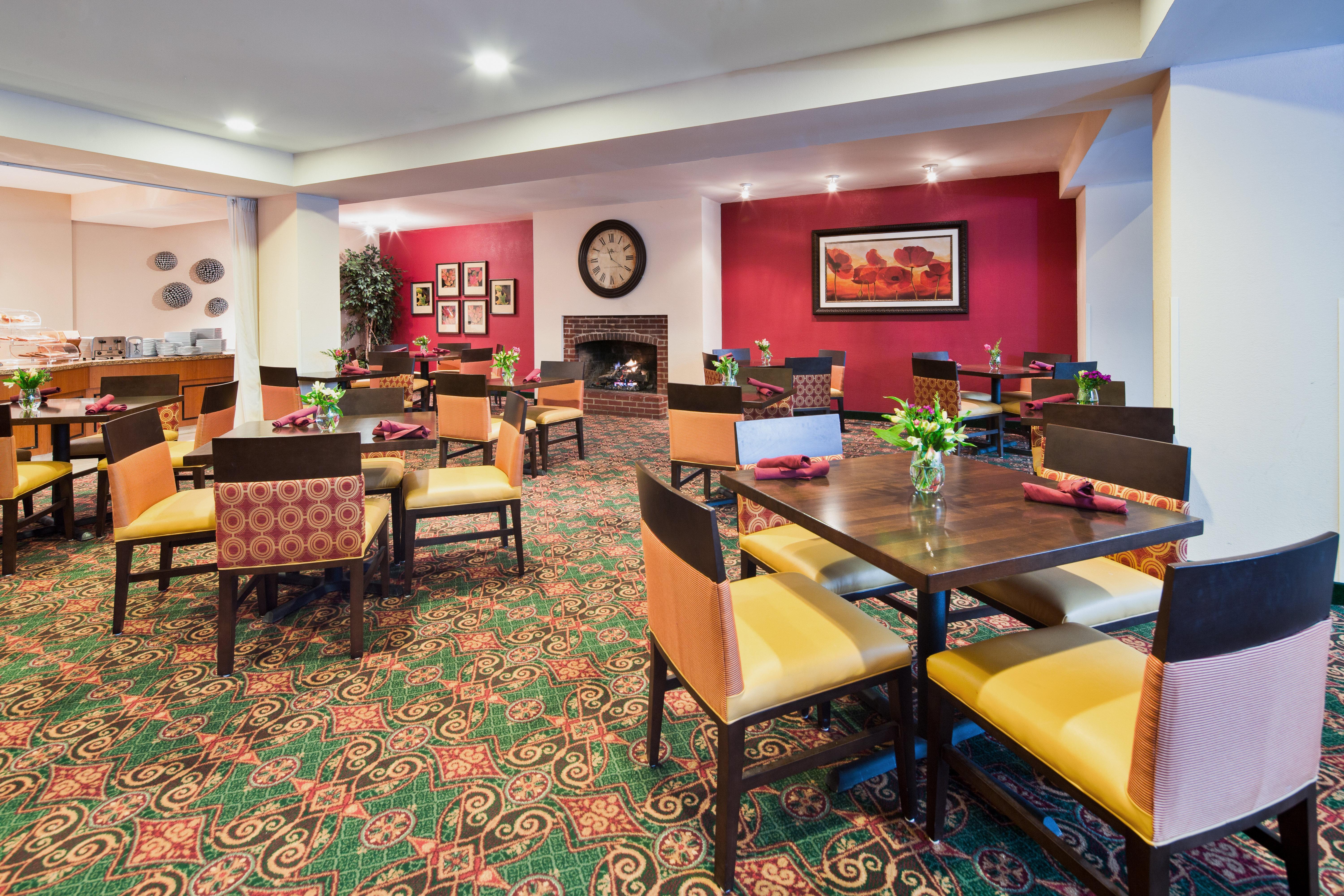 Holiday Inn Nashua, An Ihg Hotel ภายนอก รูปภาพ