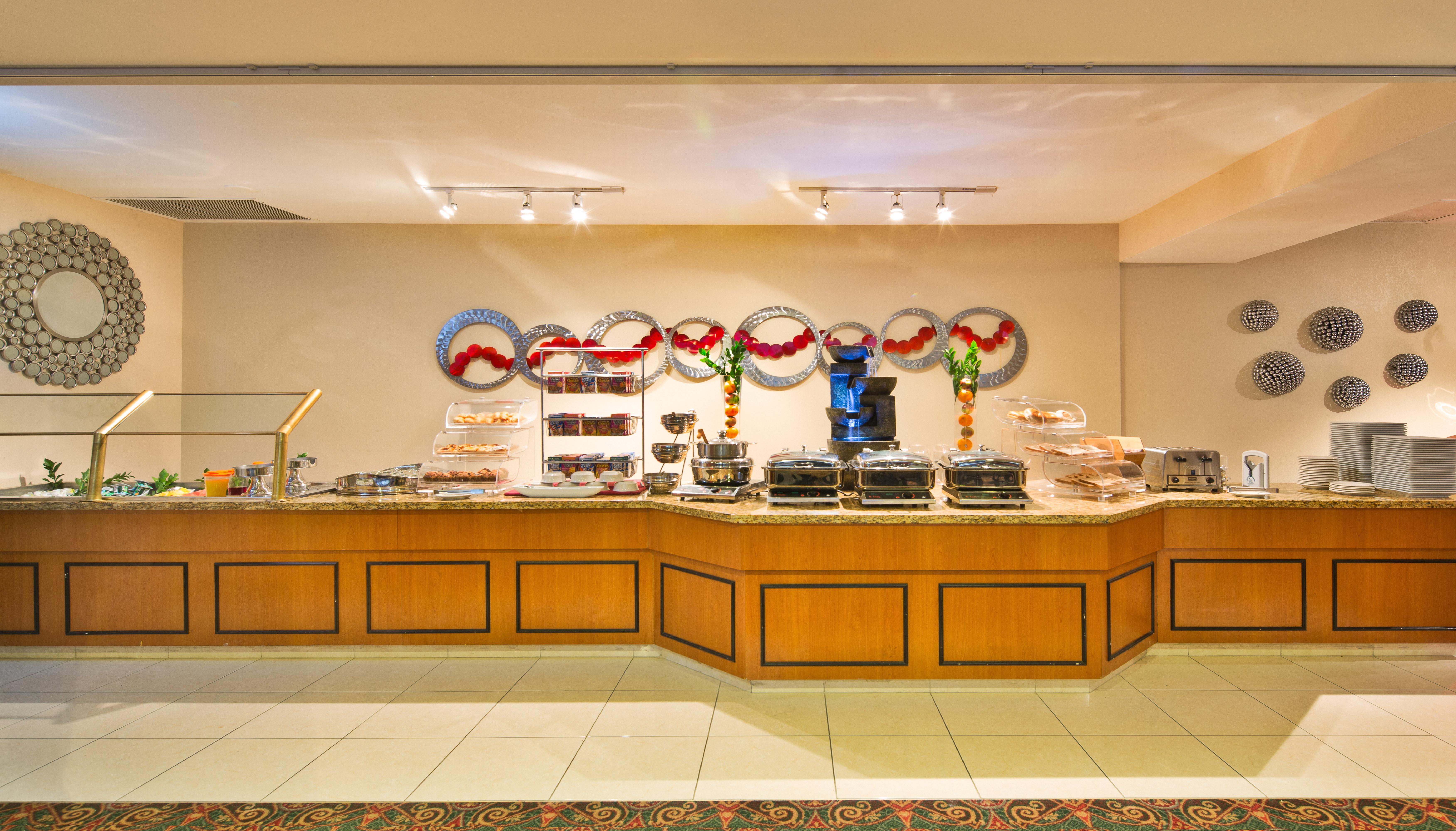 Holiday Inn Nashua, An Ihg Hotel ภายนอก รูปภาพ