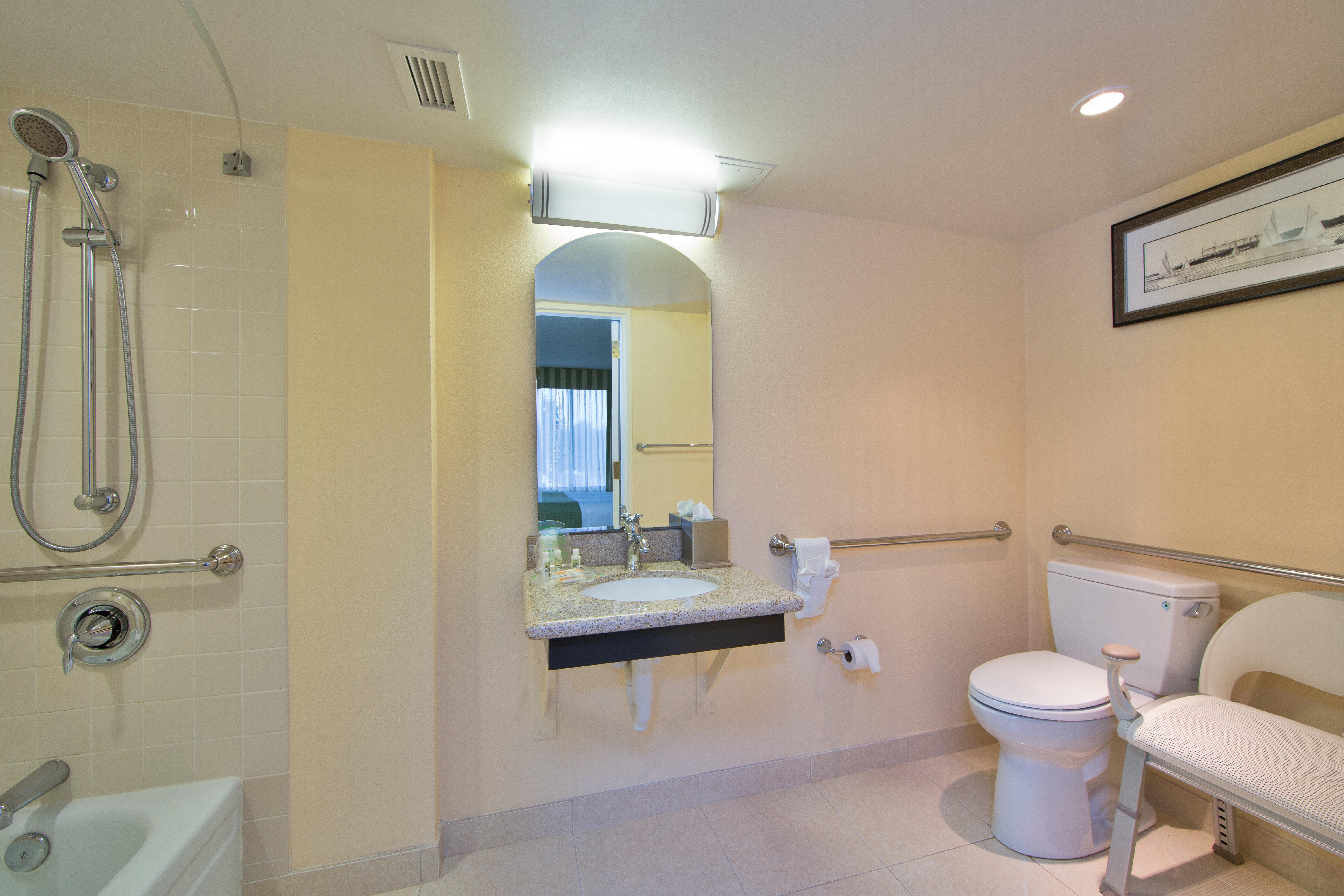 Holiday Inn Nashua, An Ihg Hotel ภายนอก รูปภาพ